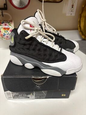 Jordan 12 Retro  Kids' Black, sz 1Y